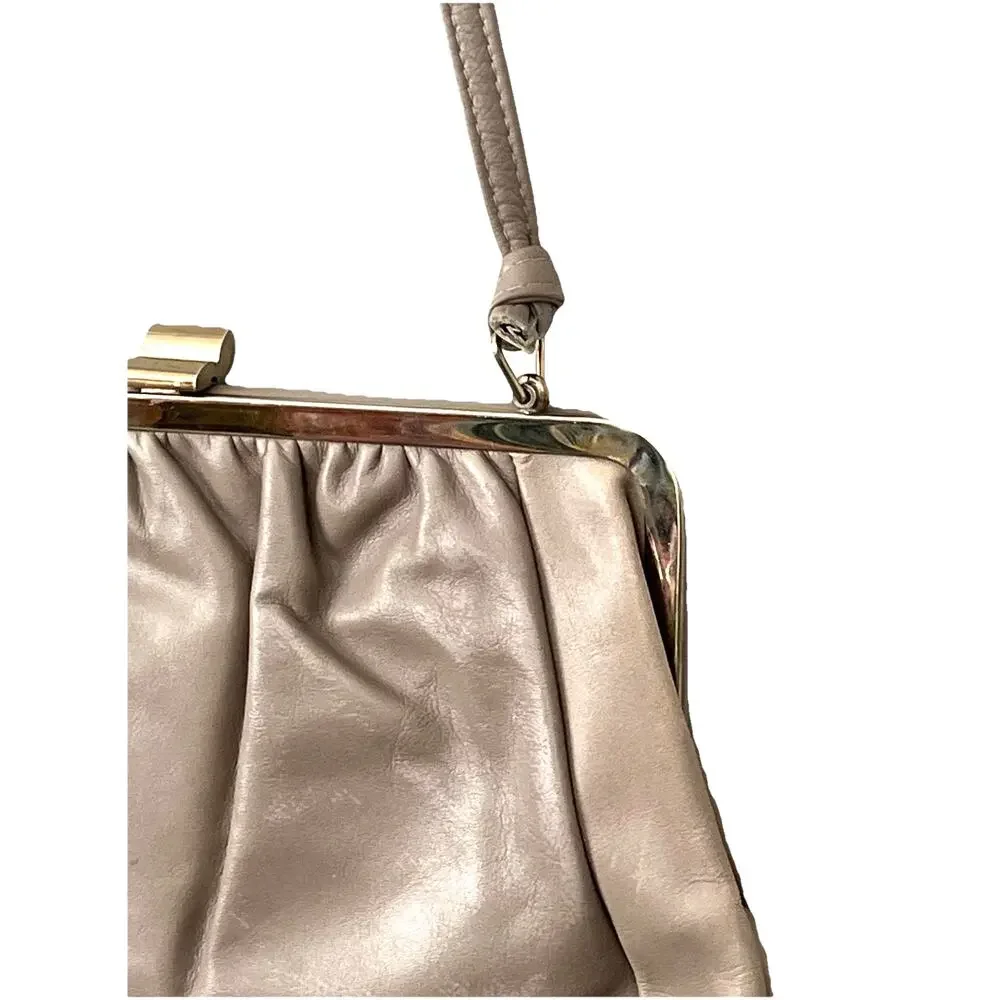 Vintage Mastercraft Leather Shoulder Bag Purse Clutch Hinged Frame Almond Canada